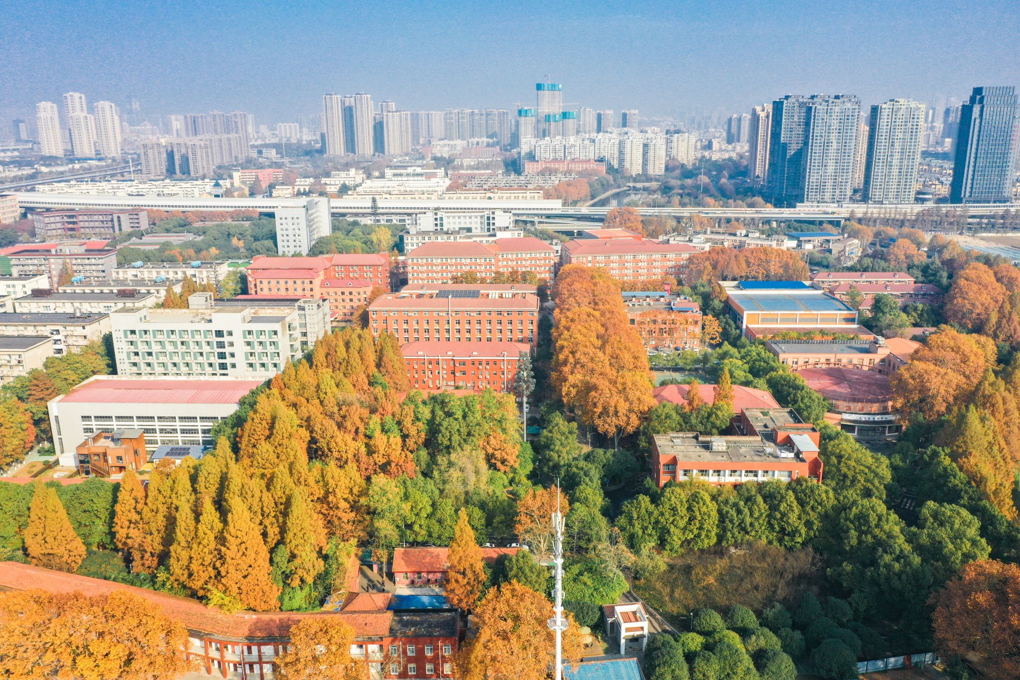 航拍湖工大(三-湖北工业大学
