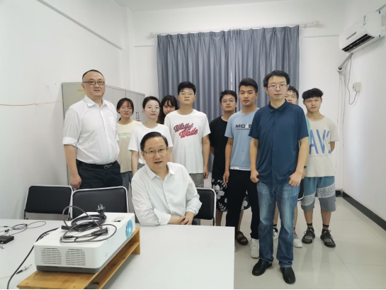 校长彭育园实地考察我校与华为合作的重大项目